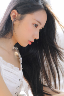 美女高清水下视频
